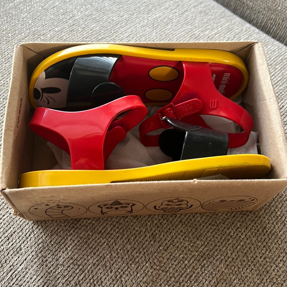 Mini Melissa Mickey Mouse size 12